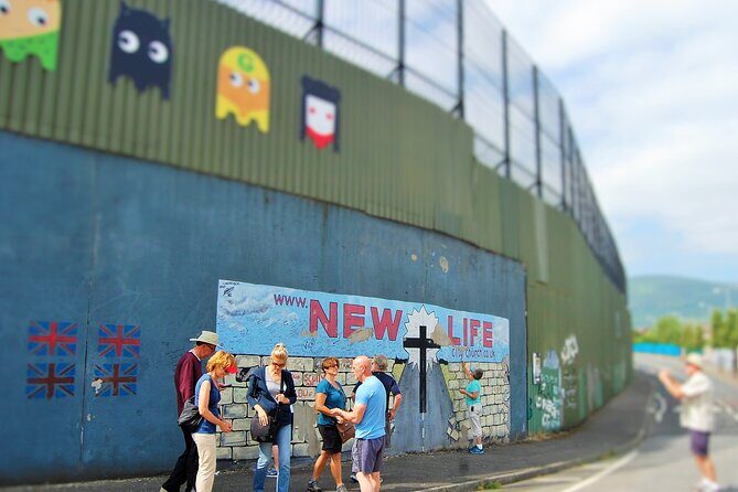 Award winners Express 2 hrs Black Taxi tours and Mural Taxi Tour - Authentic Insights from Past Travelers