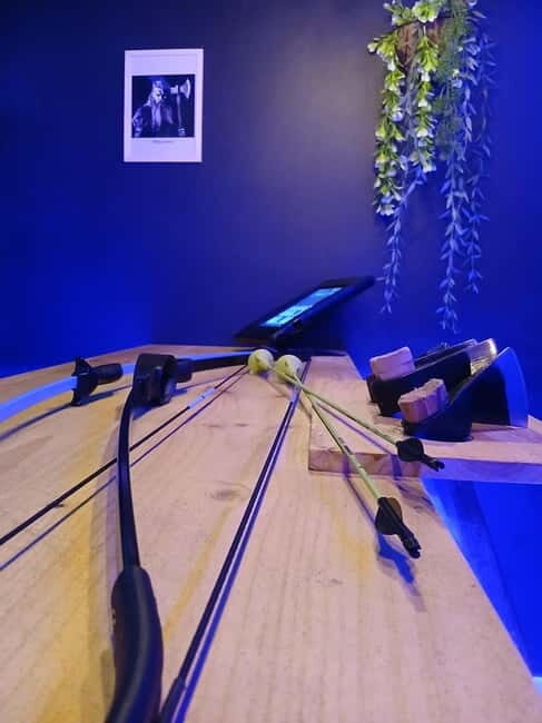 AXE THROWING TENERIFE - The Guides and Safety Measures