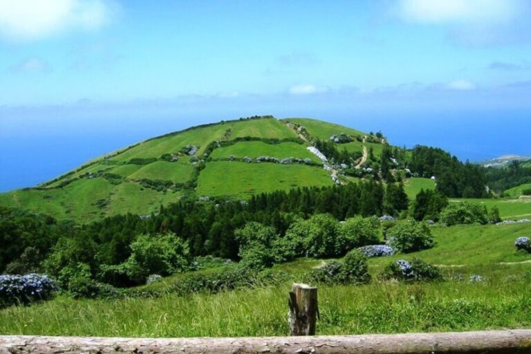 Azores: Sete Cidades Scenic Jeep Tour from Ponta Delgada - Who Would Enjoy This Tour?