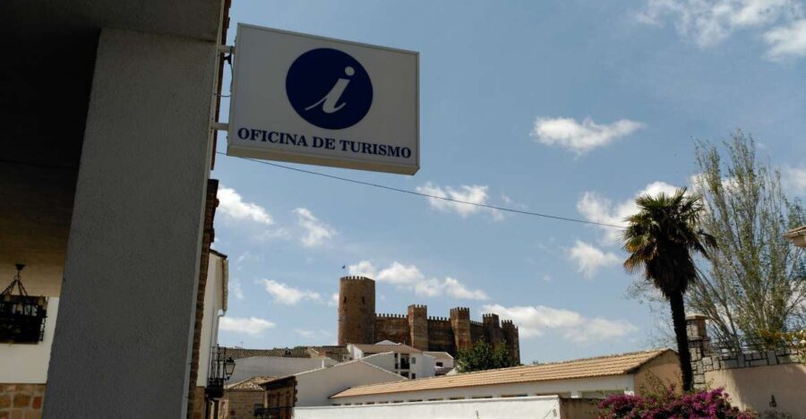 Baños de la Encina: Bury al-Hamma Castle Guided Tour - The Sum Up