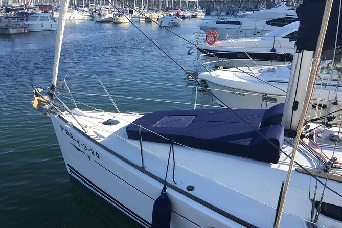 Barcelona 1-hour Boat Trip with Cava and Snacks - The Itinerary in Detail