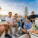 Barcelona: 1 hour sailing experience with drinks and snacks - FAQ