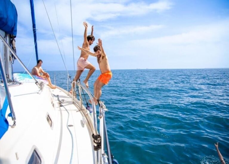 Barcelona : 2 hours Sailing tour with snacks and drinks - The Experience: What to Expect on the Sailing Tour
