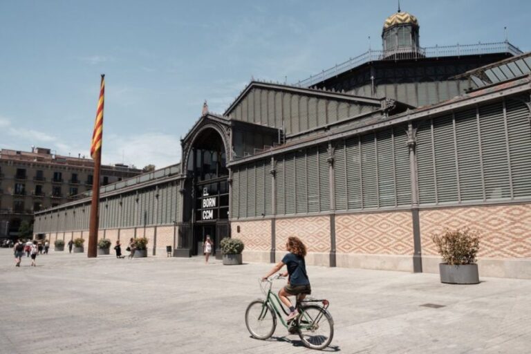 Barcelona: 3-Hour Bike Tour with a Local Guide - What to Expect on the Tour