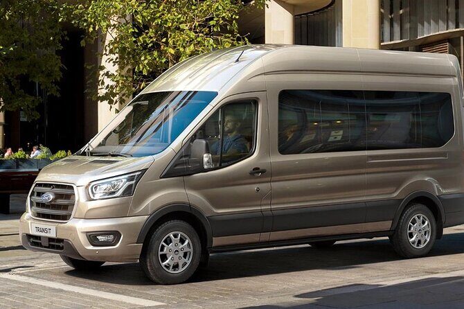 Barcelona Airport (BCN) Private Transfer to Barcelona City/Hotels - Punctuality and Customer Experience