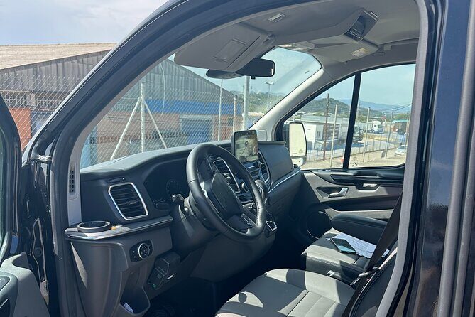 Barcelona airport to Barcelona city private taxi transfers - What Makes It Stand Out?