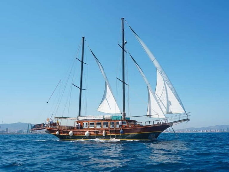 Barcelona: Boat and Supercar Driving Experience - The Sum Up