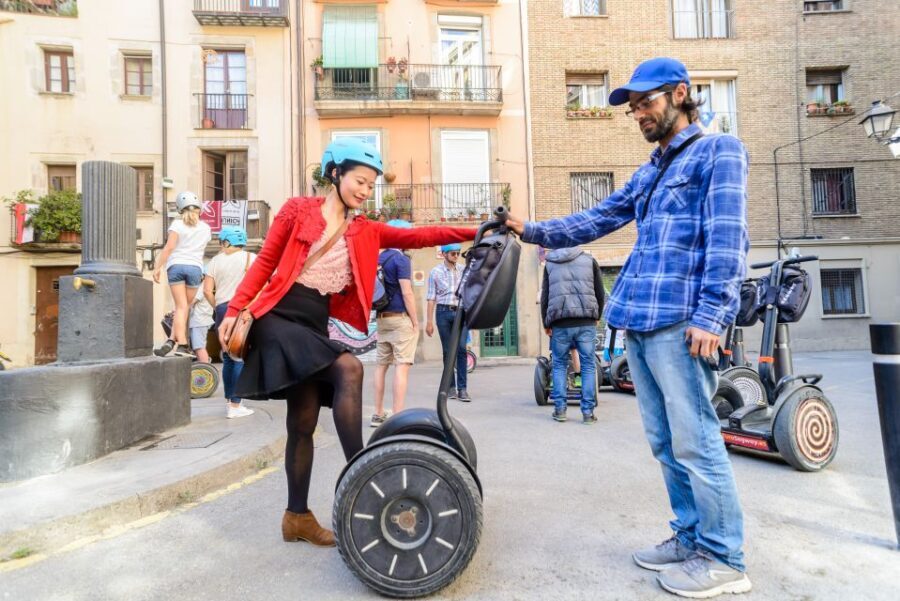 Barcelona: City and Seafront Guided Segway Tour - The Tour Itinerary in Detail
