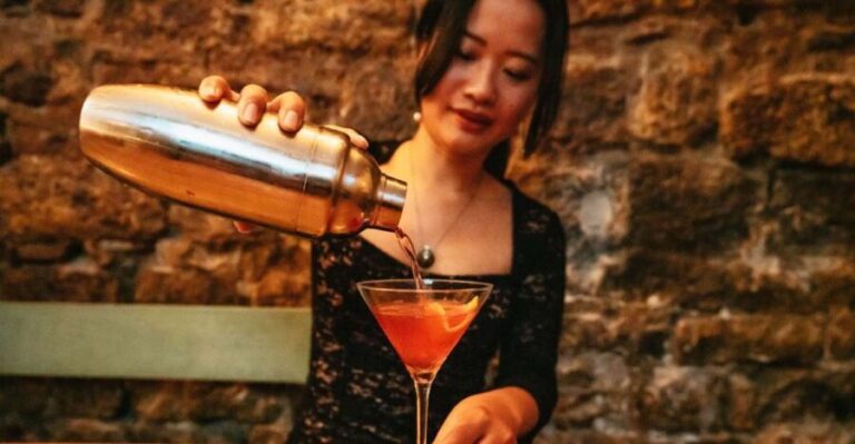 Barcelona: Cocktail Master Class by Mixologist with Tapas - The Detailed Breakdown: Why This Tour Works