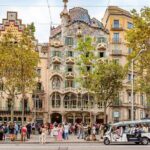 Barcelona Expert Tour in Eco Tuk Tuk Private - What’s Included and What’s Not