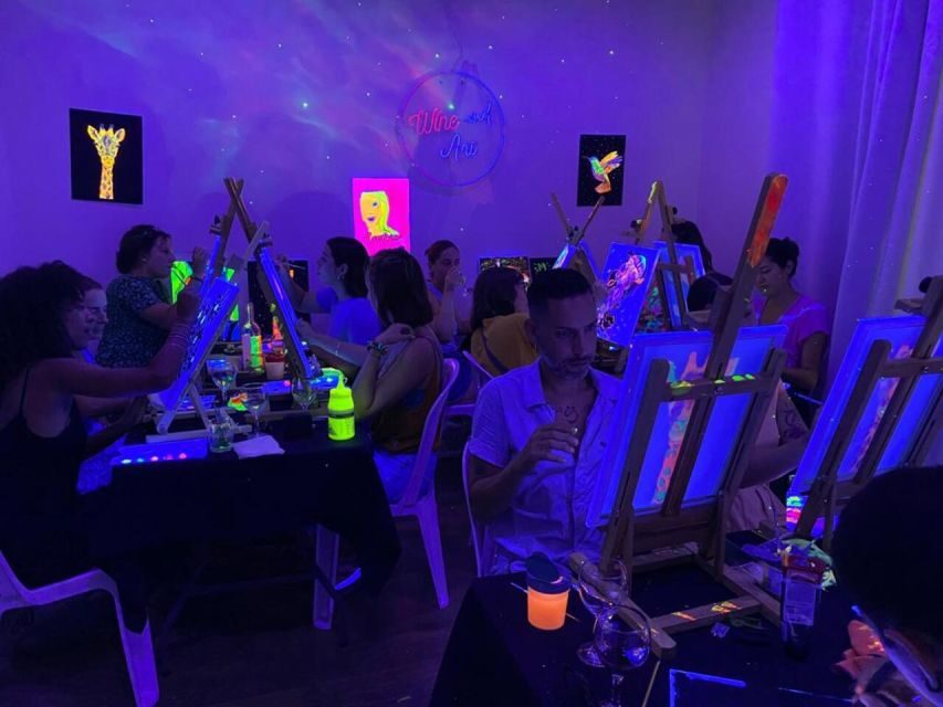 Barcelona: Fluorescent Paint and Wine Workshop - The Value Proposition