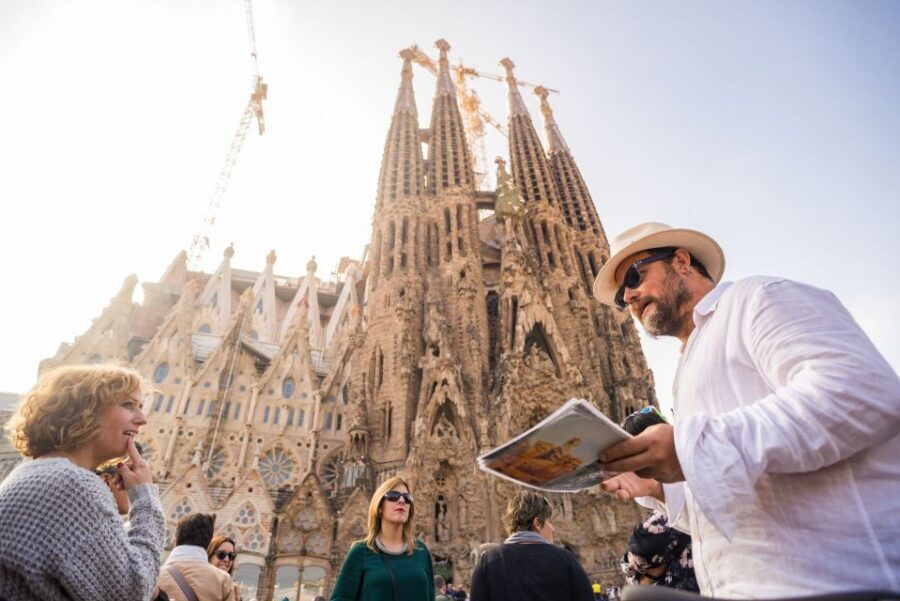 barcelona: Gaudi Highlights eBike tour - A Detailed Look at the Itinerary