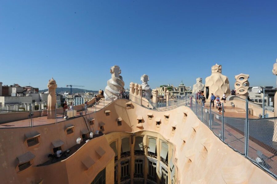 Barcelona: Gaudí Houses & Sagrada Familia Tour - What Makes This Tour Stand Out?
