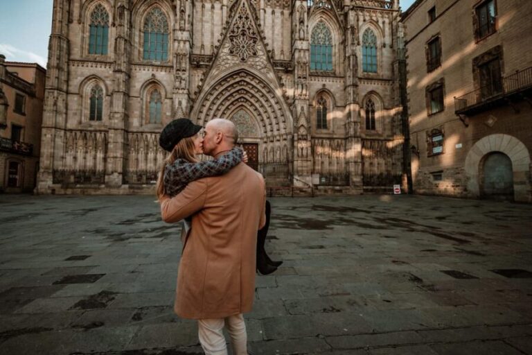 Barcelona: Gothic Quarter Cinematic Photoshoot and Guide - What to Expect on the Photoshoot