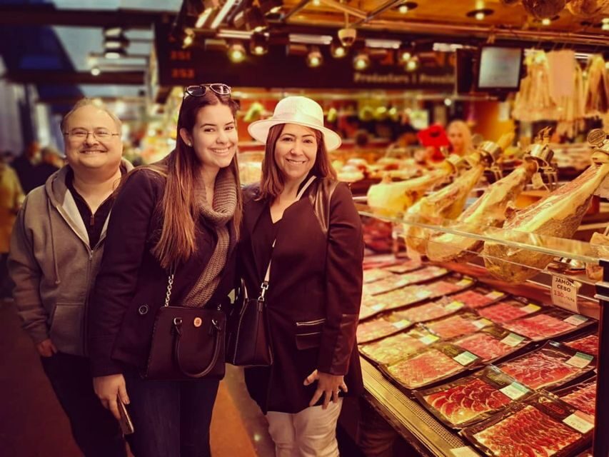 Barcelona: Highlights & Gems Private Tour with Tapa & Drink - Who Should Consider This Tour?