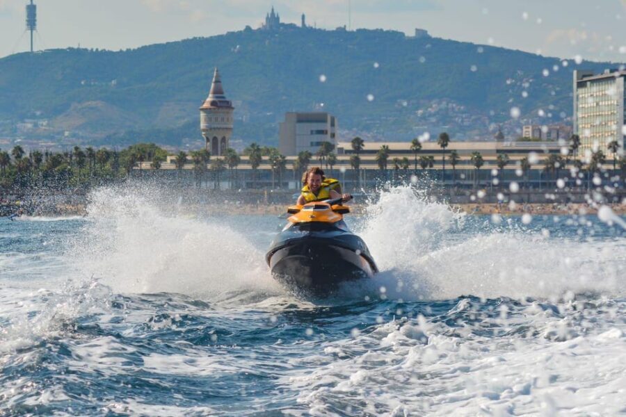 Barcelona: Jetski rental in Barcelona - Scenic Highlights and Stops