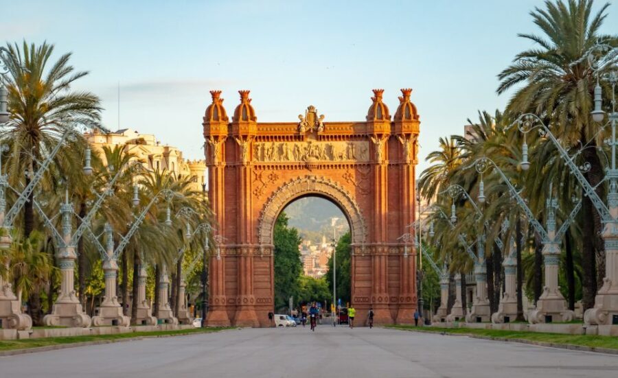 Barcelona Old Town Tour with Family-friendly Attractions - Extending Your Adventure: Cruises and Maritime Museum