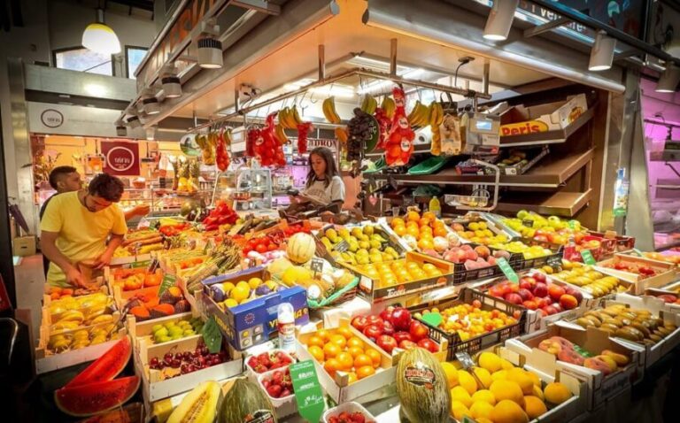 Barcelona: Paella Maestro Market Tour & Sangria & Tapas - Who Will Love This Experience?