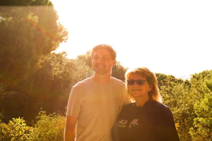 Barcelona: Park Güell & La Sagrada Familia Tickets and Tour - Who Should Consider This Tour?