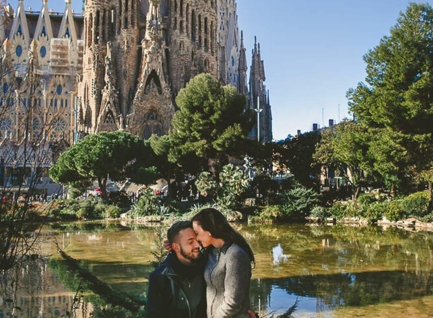 Barcelona: Photo Shoot + Exclusive Video of the Best Moments - Detailed Breakdown of the Itinerary
