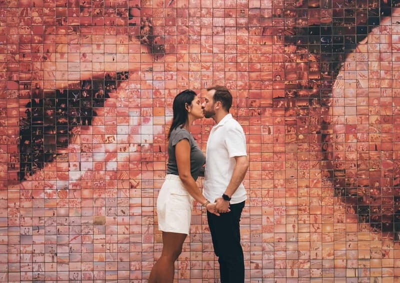 Barcelona: Photo Shoot Tour in El Gothico - Practical Details and Tips