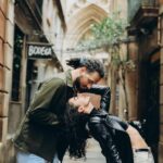 Barcelona: Photoshoot Tour Old Town, Gothic Quarter - What to Expect from the Photoshoot Experience