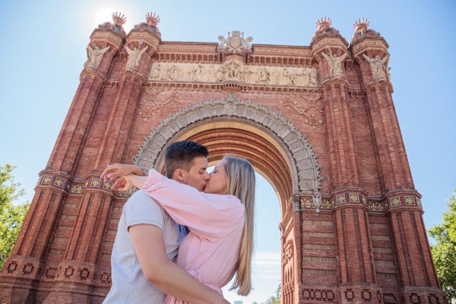 Barcelona: Private Photoshoot at Arc de Triomf - The Itinerary and Experience Breakdown