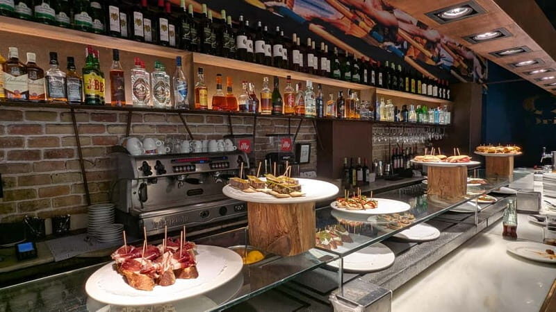 Barcelona Private Tapas & Historical Tour with a Local Guide - Assessing the Value