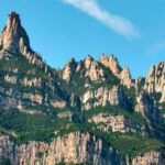 Barcelona: Private Tour Castles, Salt, Montserrat and Wines - FAQ