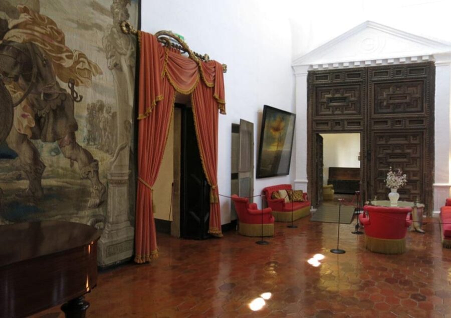 Barcelona: Private Tour Dalí, Cadaqués and Girona - Is It Worth the Price?