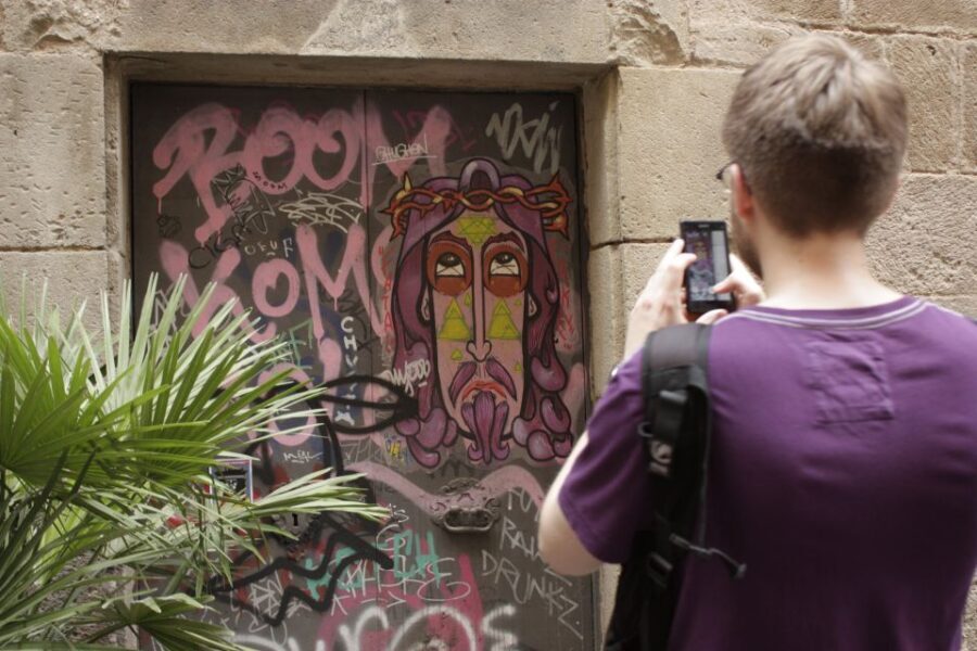 Barcelona: Raval Street Art and Graffiti Walking Tour - Highlights of the Neighborhood