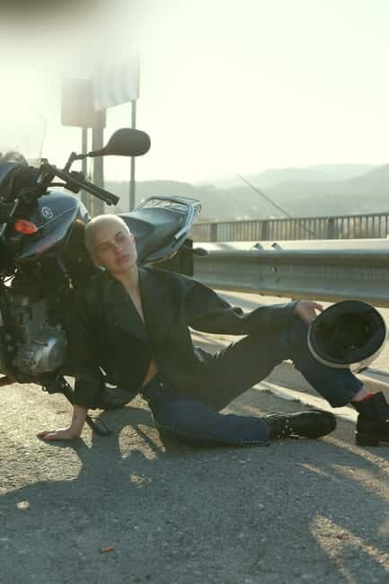 Barcelona: Retro Motorcycle Ride and Photoshoot - FAQs