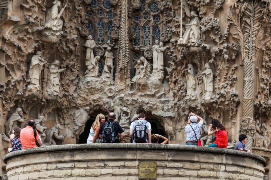 Barcelona: Sagrada Família and Park Güell Combo Guided Tour - The Value of This Tour