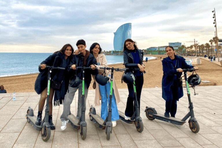 Barcelona: Sagrada Familia Electric Scooter or Bike Tour - In-Depth Itinerary Breakdown