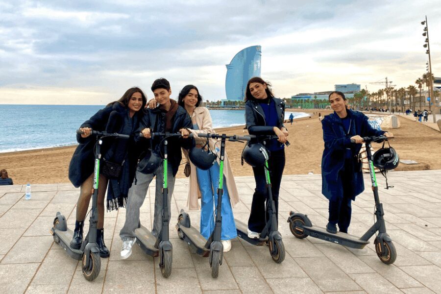 Barcelona: Sagrada Familia Electric Scooter or Bike Tour - In-Depth Itinerary Breakdown