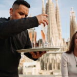 Barcelona: Sagrada Familia Evening Tour with Cava - The Walk to Architectural Marvels and Hidden Secrets