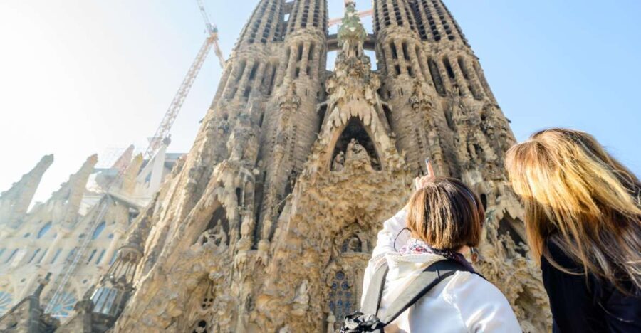 Barcelona: Sagrada Familia Fast-Track Guided Tour - The Value of This Tour