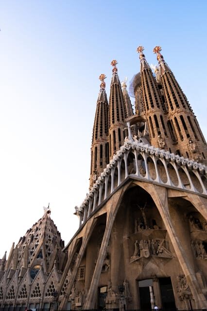 Barcelona: Sagrada Familia skip the line Guided Tour - The Breakdown: What Makes This Tour Valuable