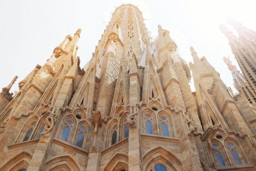 Barcelona: Sagrada Familia Small Group Guided Tour - The Itinerary Breakdown