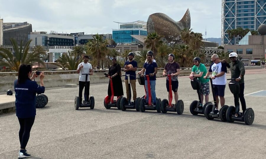 Barcelona: Sightseeing Park Ciutadella and Beach Segway Tour - The Experience of Riding a Segway in Barcelona