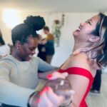 Barcelona: Tango Lesson with Bottomless Drinks - Why This Experience Excels