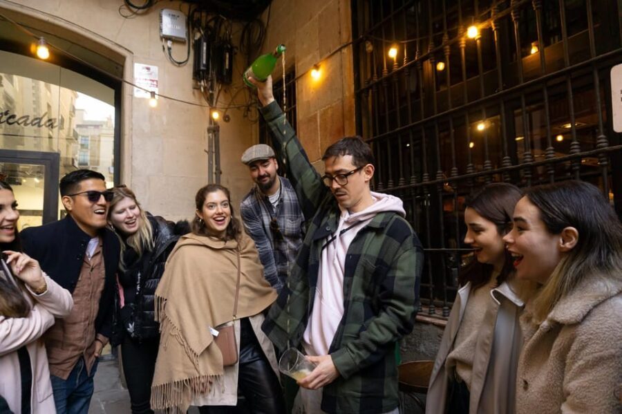 Barcelona: Tapas Tour with Food Tastings and Drinks - An In-Depth Look at the Experience
