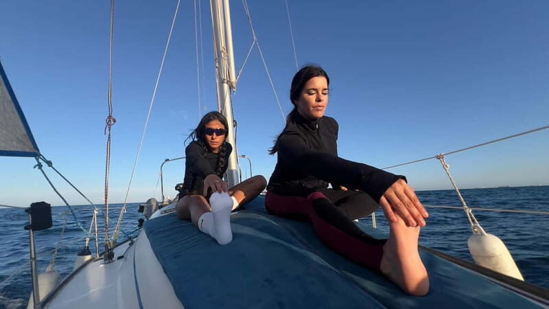 Barcelona: Yoga, Sailing and Relaxing Massage - The Experience in Detail