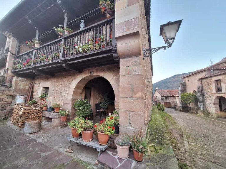 Barcena Mayor and Carmona Tour from Santander Small Groups - A Deep Dive into the Experience