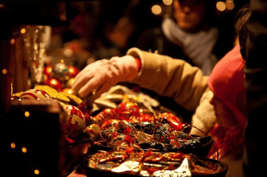 Bath: Christmas Market and City Highlights Walking Tour - Practical Details & What to Expect