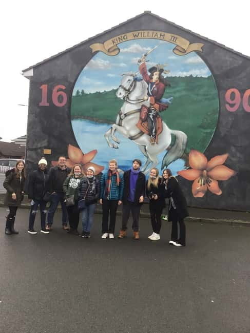 Belfast: Black Taxi Tour & Crumlin Road Jail Tour - Who Is This Tour Best For?