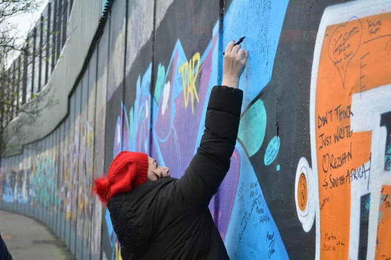 Belfast: Famous Murals Private Tour - What Makes This Tour Stand Out?