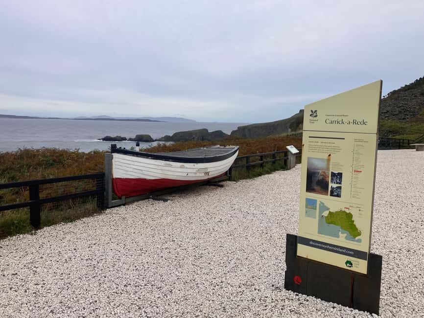 Belfast:Giant's Causeway private tour with accreditted guide - What Makes This Tour Stand Out?
