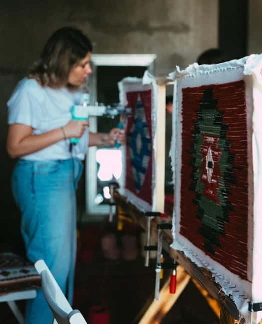 Belgrade: Tufting Workshop with 100% wool - The Details of the Tufting Workshop