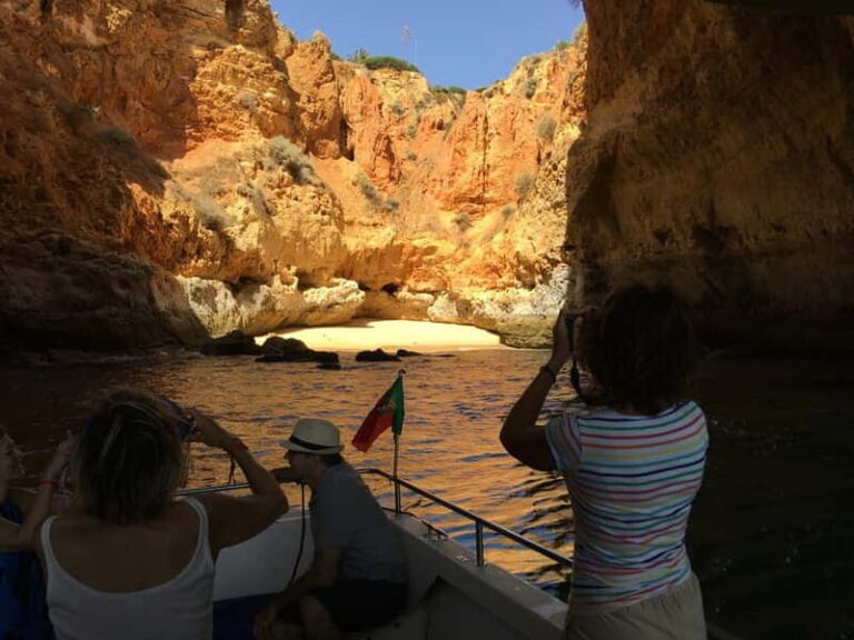 Benagil Adventure: Jeep & Boat Tour with Wines & Tapas - Who is this tour best for?